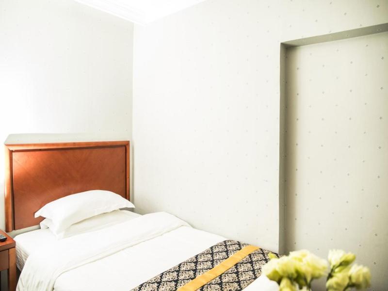 Greentree Inn Jinhua Railway Station Express Hotel Exterior photo