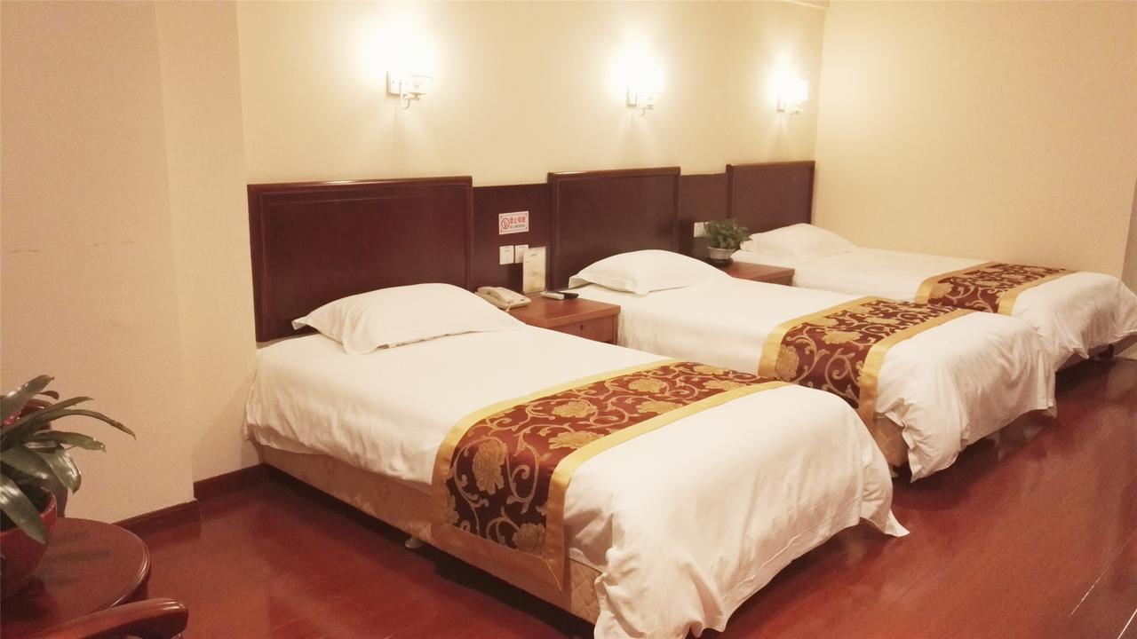 Greentree Inn Jinhua Railway Station Express Hotel Exterior photo